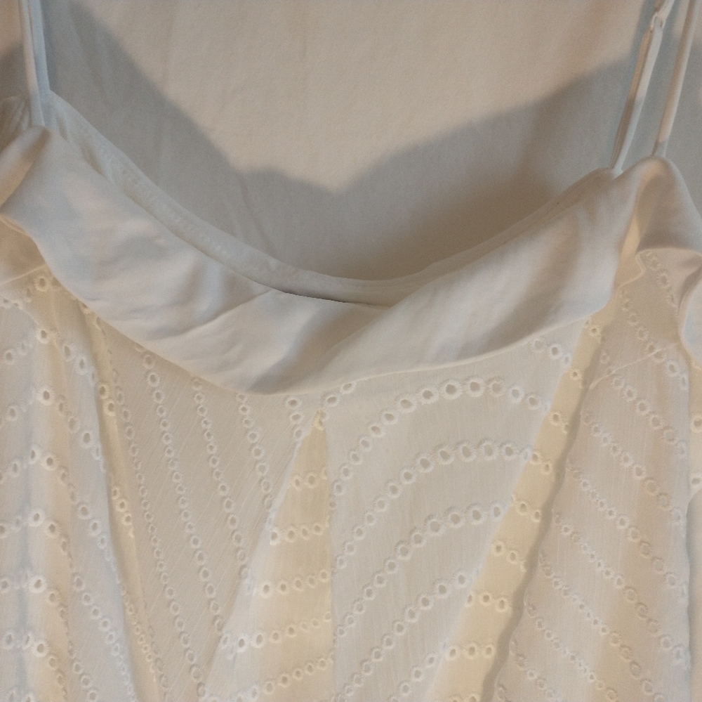 Banana Republic Size L Spegetti Strap White Top - Picture 2 of 4